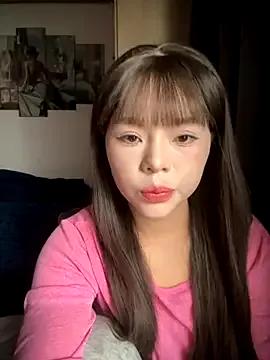 SarahBeii on StripChat 