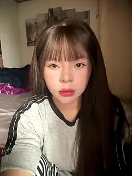 SarahBeii on StripChat 