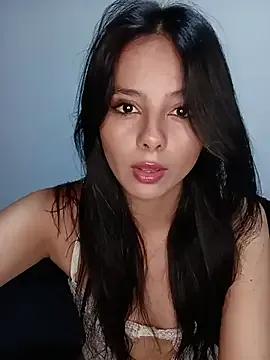SaraMistick on StripChat 