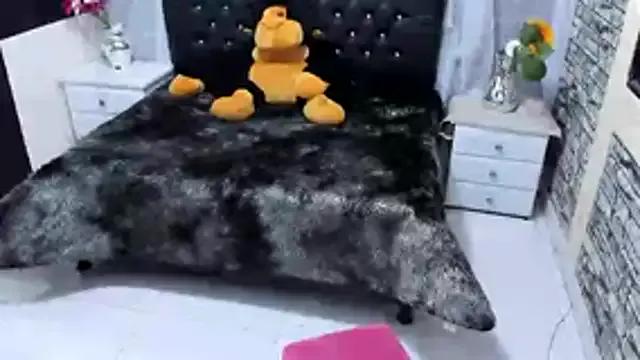 SoftSeductress — sensual dance for everyone.