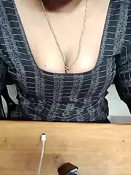 Tamil_Radha's avatar