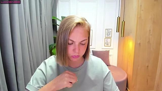 TataArdent on StripChat 