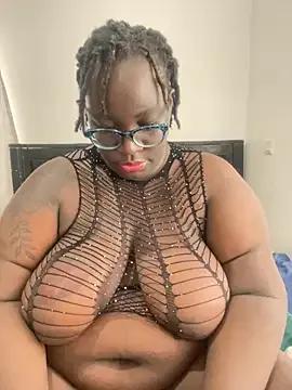 Toomuch_Squirt on StripChat 