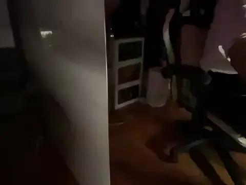 Wuza-H — Cooperate with another model and Sex